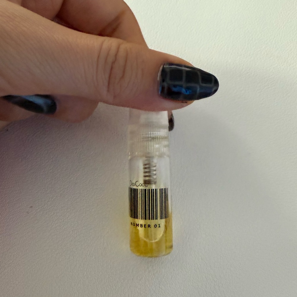 Assorted Perfume Sample Vials - Picture 14 of 16